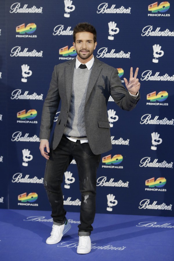 ALFOMBRA ROJA DE LOS PREMIOS 40 PRINCIPALES 2015